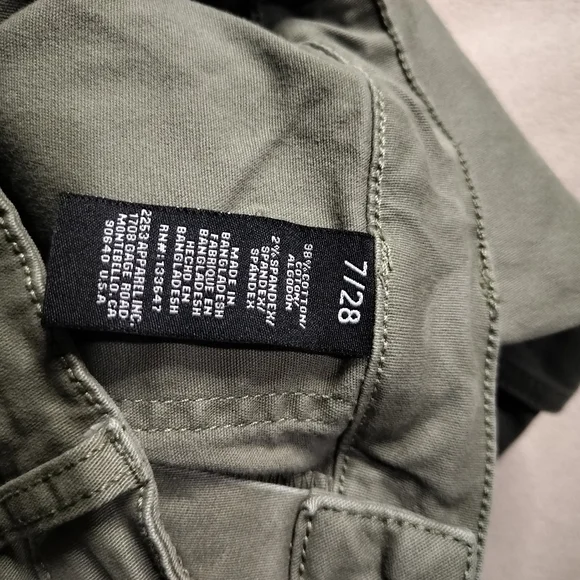 Celebrity Pink Women's Olive Cargo Pants High Rise Skinny Sz 7/28 - Picture 8 of 13